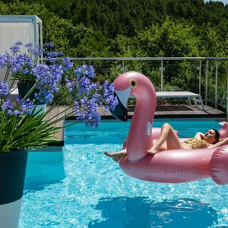 Domaine De Chalvêches 4*