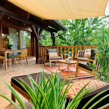 Hotel Domaine De Chalvêches 4* 4*