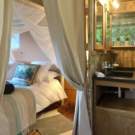 Hotel Domaine De Chalvêches 4* 4*
