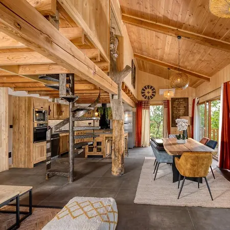 Domaine De Chalvêches 4* Faugeres (Ardeche)