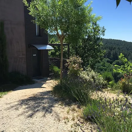Domaine De Chalvêches 4*