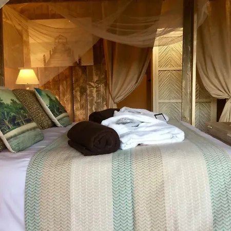Domaine De Chalvêches 4* Hotel