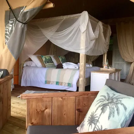 Hotel Domaine De Chalvêches 4* Faugeres (Ardeche)