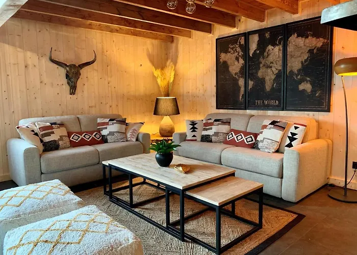 Domaine De Chalveches 4* 4*