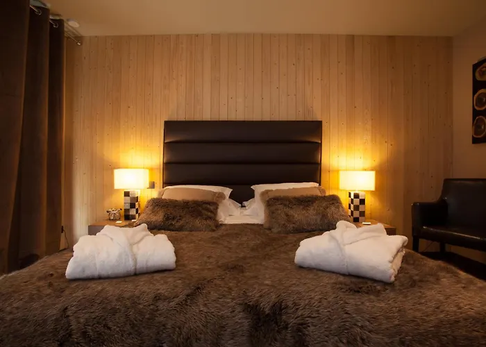 فندق Domaine De Chalveches 4* Faugeres (Ardeche)