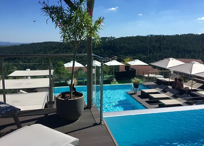 Domaine De Chalveches 4*