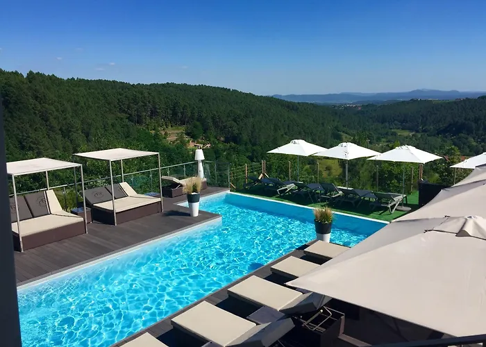 فندق Domaine De Chalveches 4* 4*