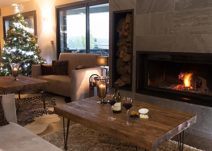 Domaine De Chalveches 4* فندق 4*