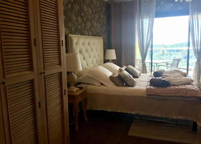 Domaine De Chalveches 4*