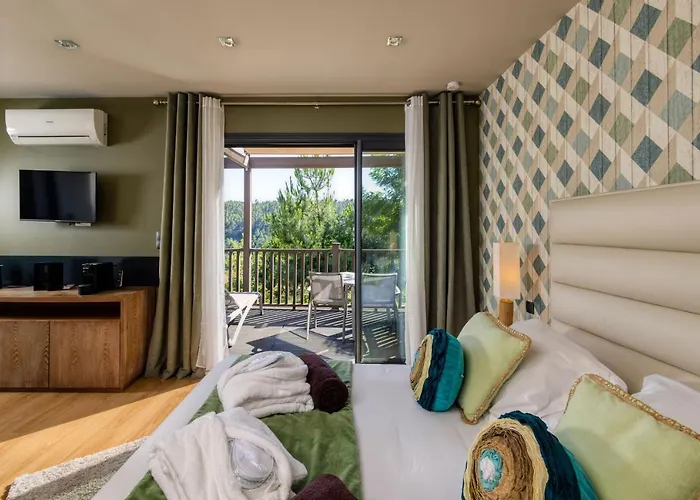 Domaine De Chalveches 4* 4*
